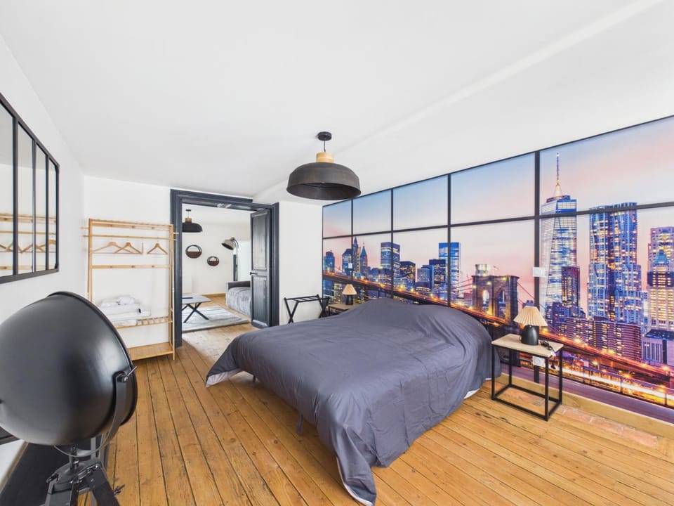 Bedroom