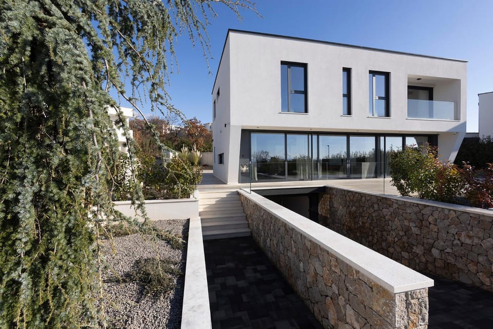 Property building, Garden