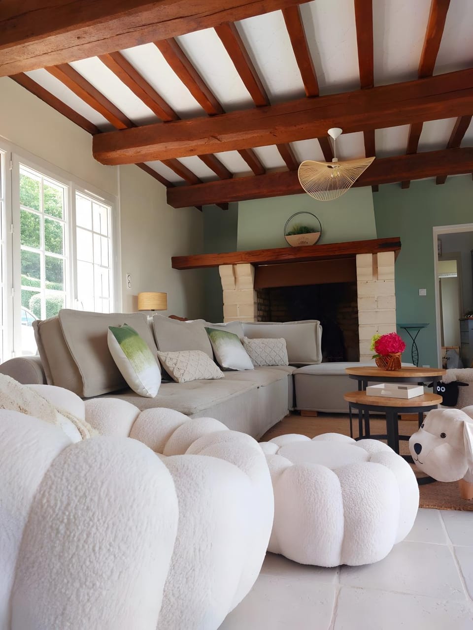 Property building, Living room