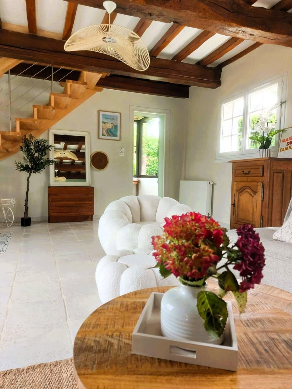 Property building, Living room