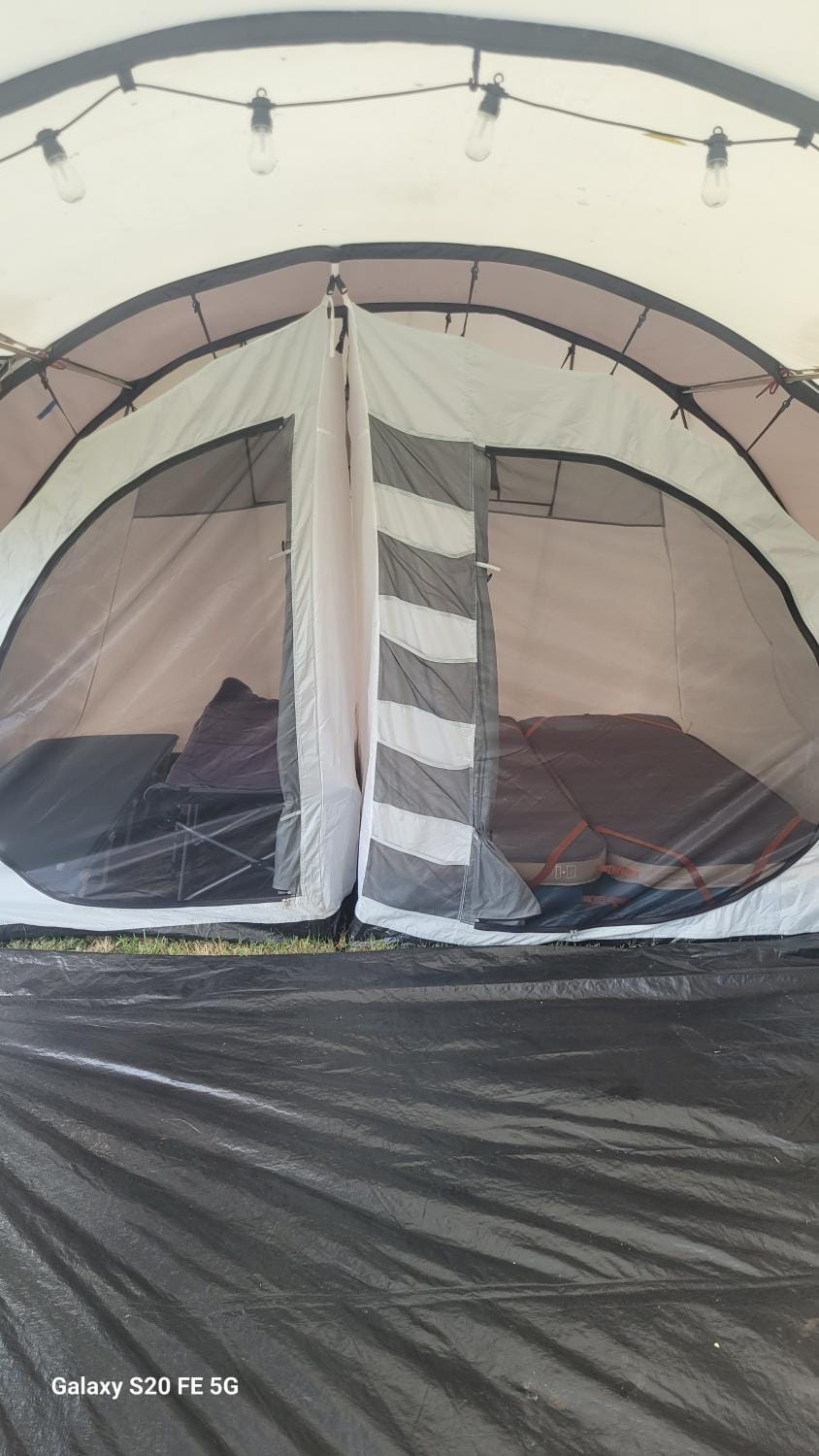 Camping le sorbier Campground/ 
RV Resort in Montignac