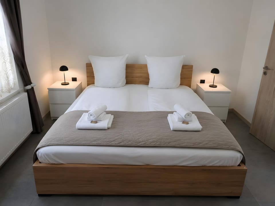 Living room, Bedroom