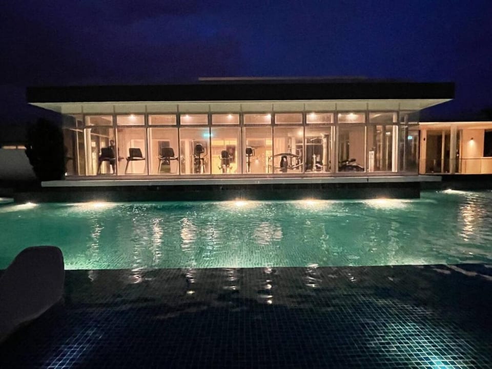 SeniFantasi Apartment with large pool Cerrado Southville City Bangi Dengkil Apartment in Negeri Sembilan, Malaysia