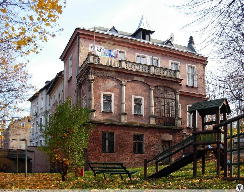 Apartament na Kolejowej Apartment in Lower Silesian Voivodeship
