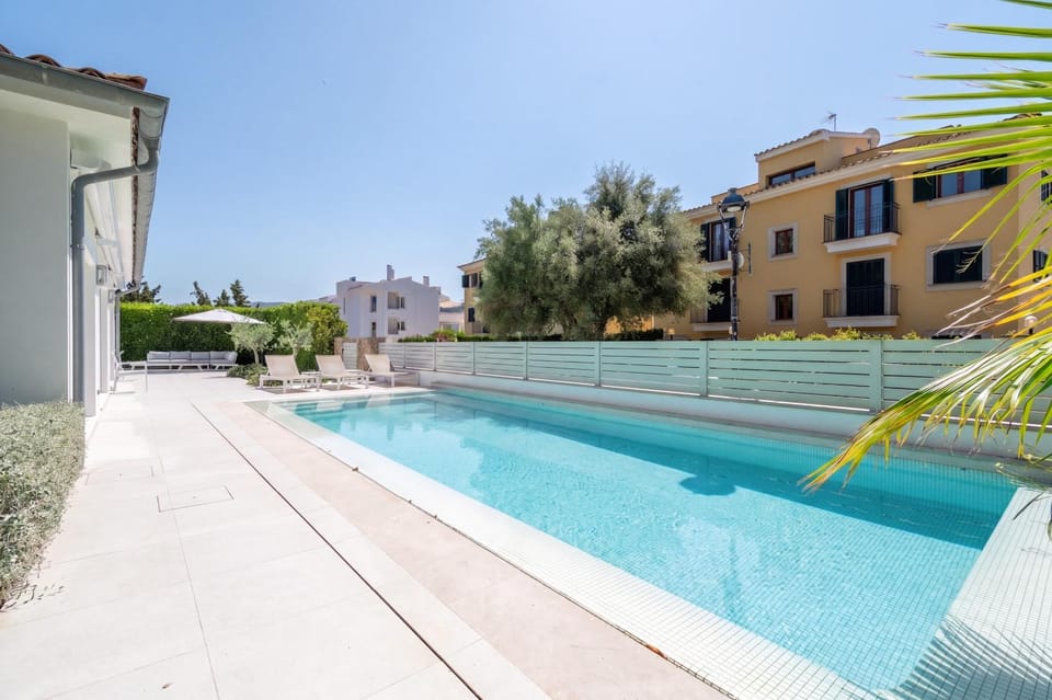 Villa Almudaina House in Serra de Tramuntana