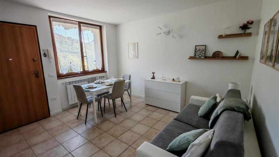Casa Cima Luminosa Altopiano Selvino-Aviatico Apartment in Lombardy