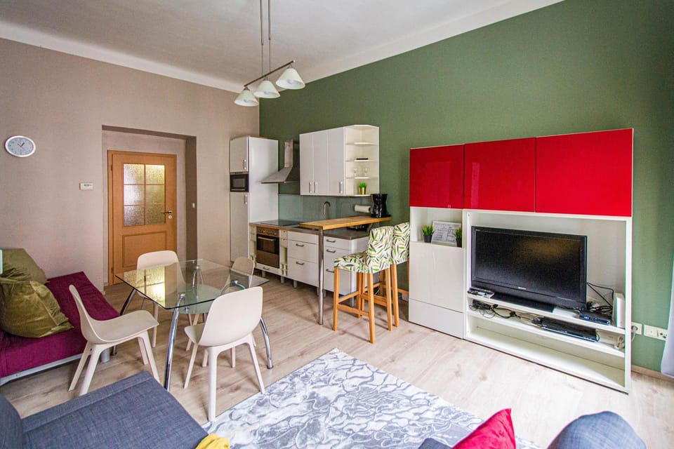 Living room, Dining area, kitchen