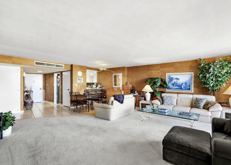 Three Bedroom Residence with Panoramic Water Views Apartment in Marina del Rey