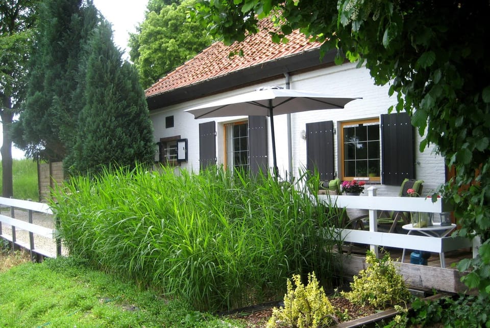 Vakantiehuisje De Meer Melick ook op vakantie met je paard House in Roermond