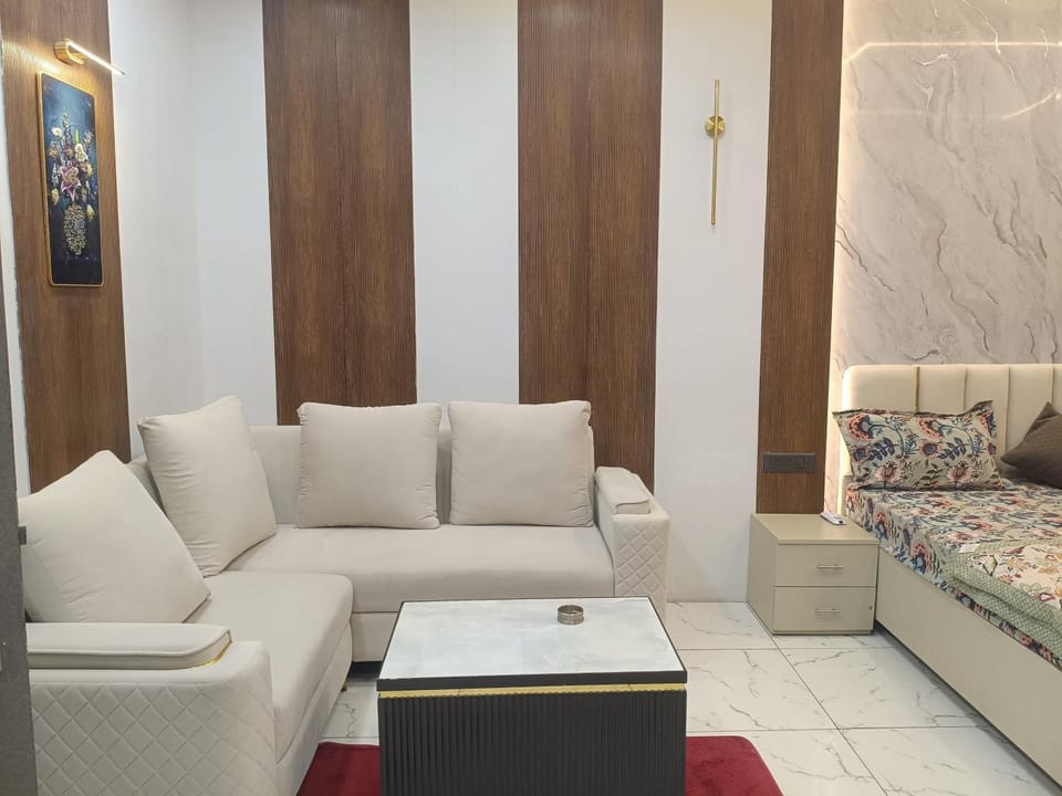 Shivani Apartment in Noida