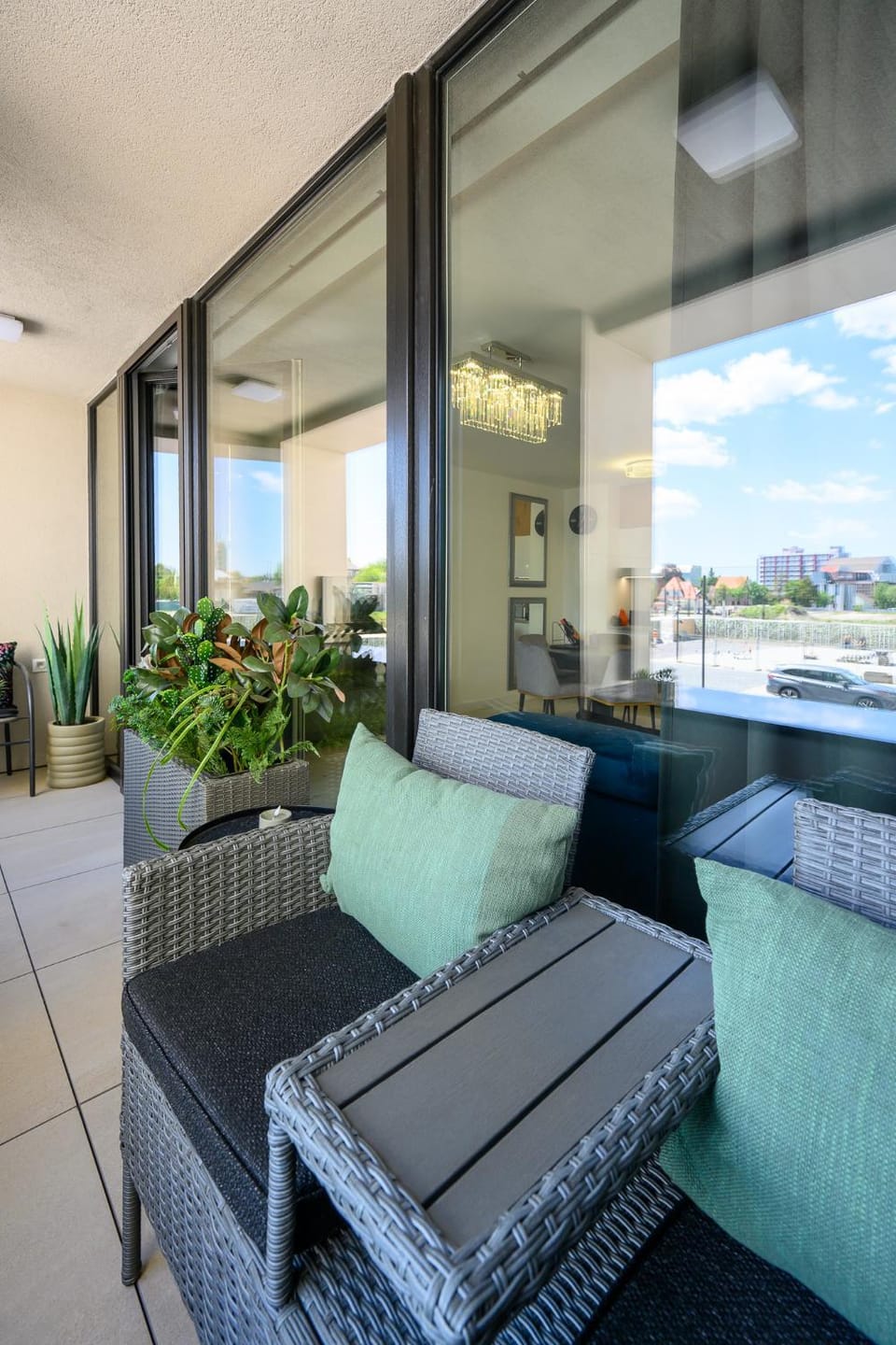 Balcony/Terrace, Quiet street view