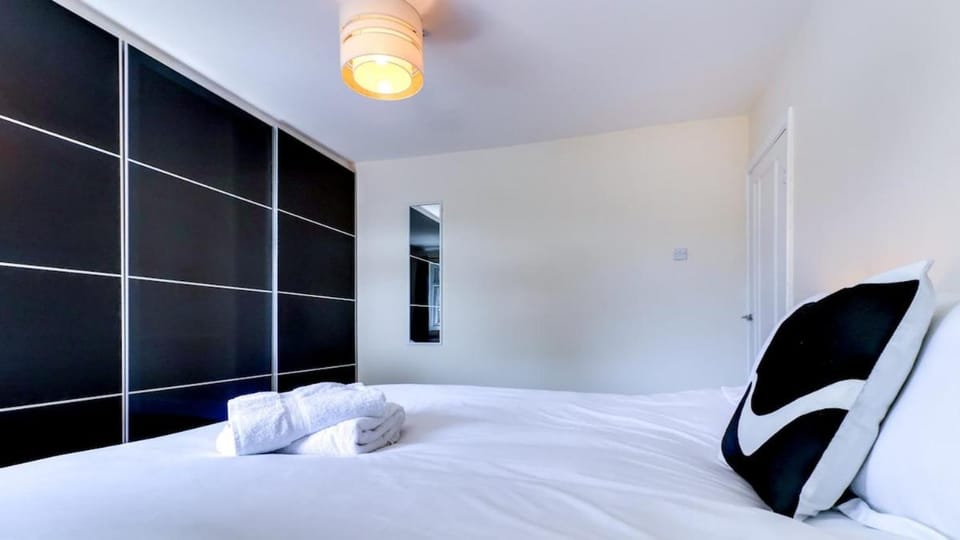 Spacious and Modern Durham home House in Durham