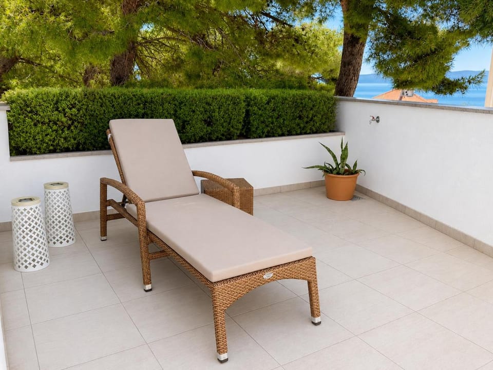 sunbed