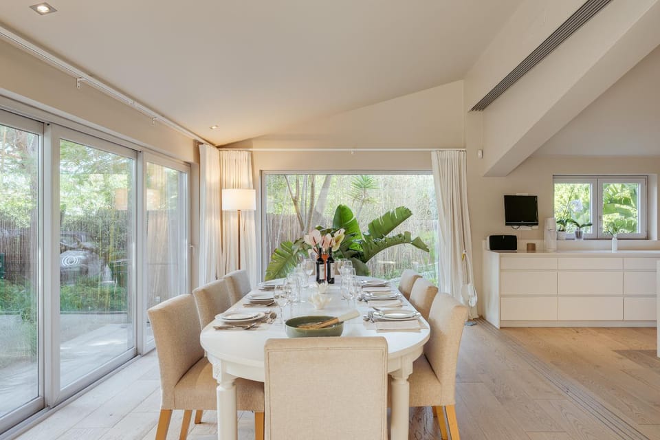Light Villa Villa in Cascais