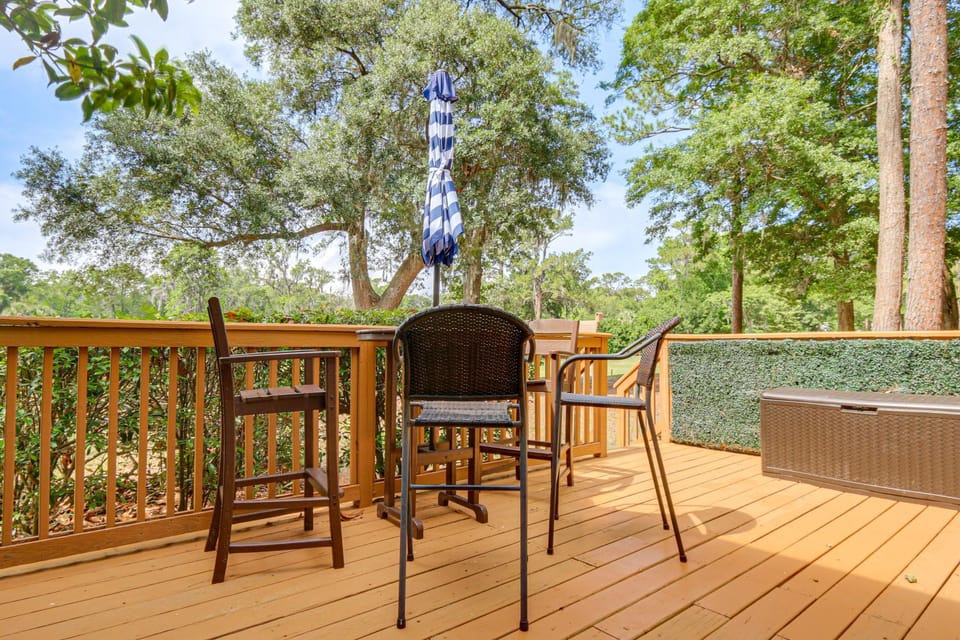 Relax Poolside! Golfer’s Paradise in Hilton Head House in Hilton Head Island