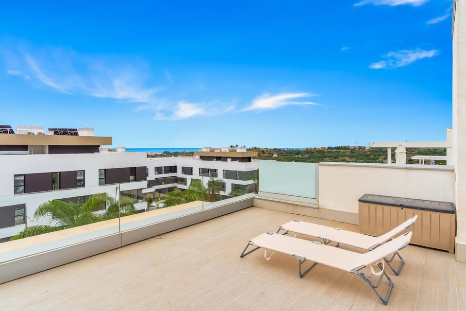 Day, Balcony/Terrace, Pool view