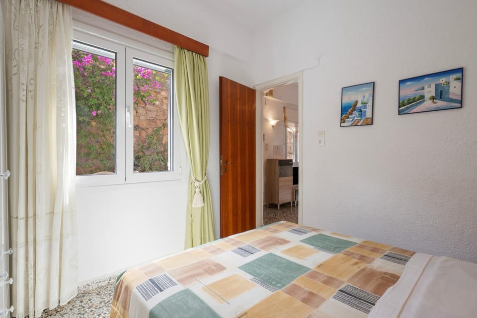 Property building, Living room, Bedroom