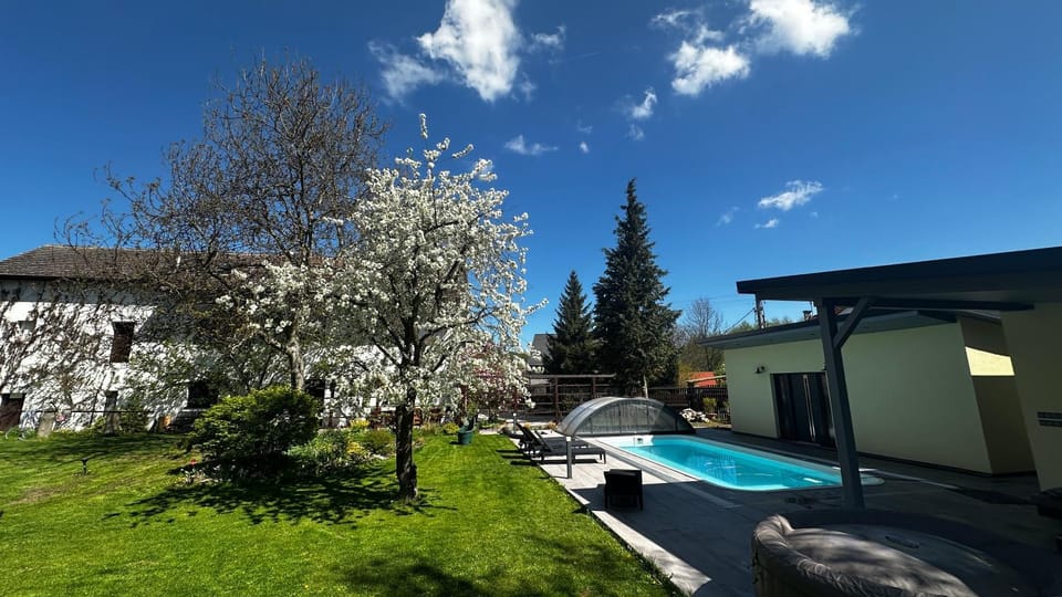 Garden, Balcony/Terrace, Lounge or bar, Swimming pool