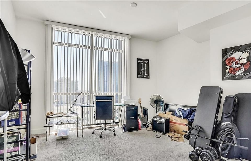 Two Bedroom High Rise Residence with City Views Apartment in Las Vegas Strip