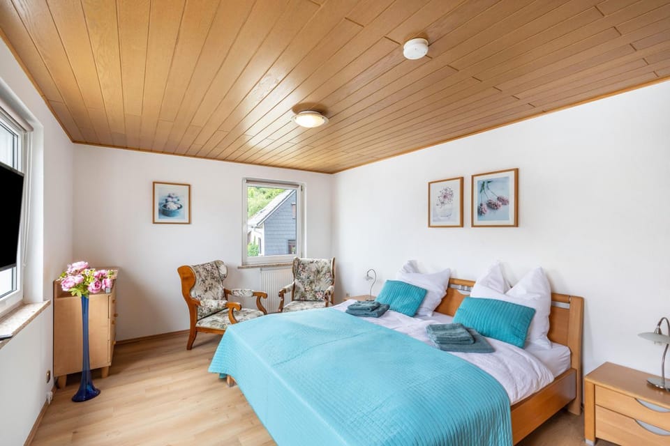 Living room, Bedroom
