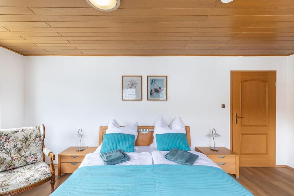 Living room, Bedroom