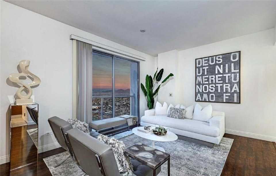 One Bedroom High Rise Residence with City Views Apartment in Las Vegas Strip