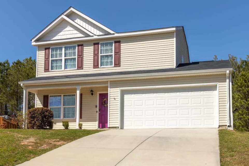 Neighboring Fort Benning The Modern Guest House Sleeps 13 House in Columbus