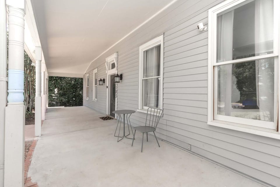 Ultimate Group Stay Private Pool Sleeps 18 Near Riverwalk House in Columbus