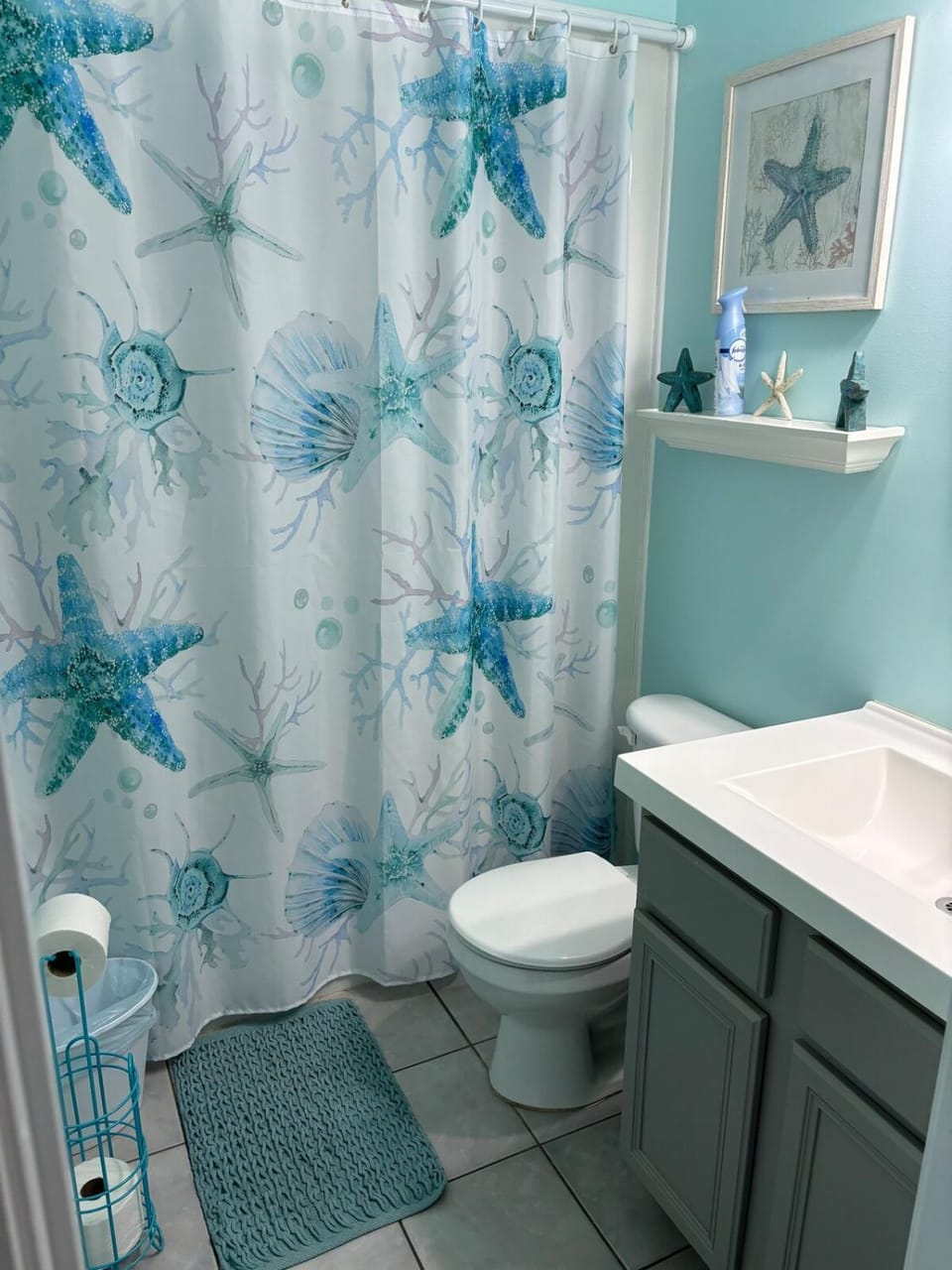 Salty Air Retreat on Carolina Beach - Oceanview Apartment in Carolina Beach