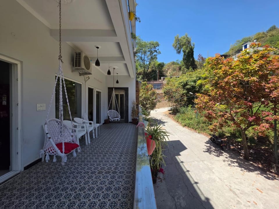 Sunhill Boutique Homestay by Lux Himalaya 8-Bhk House in Uttarakhand