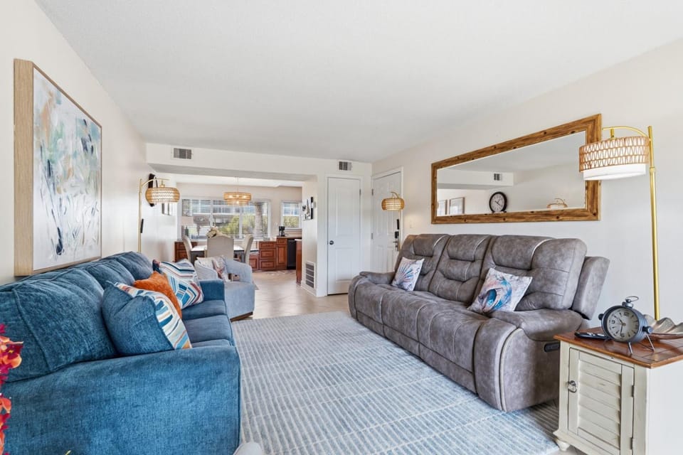 202C - 2BR/1 Bath at Seaspray Condos on Okaloosa Island, Fort Walton Beach, Fl House in Okaloosa Island
