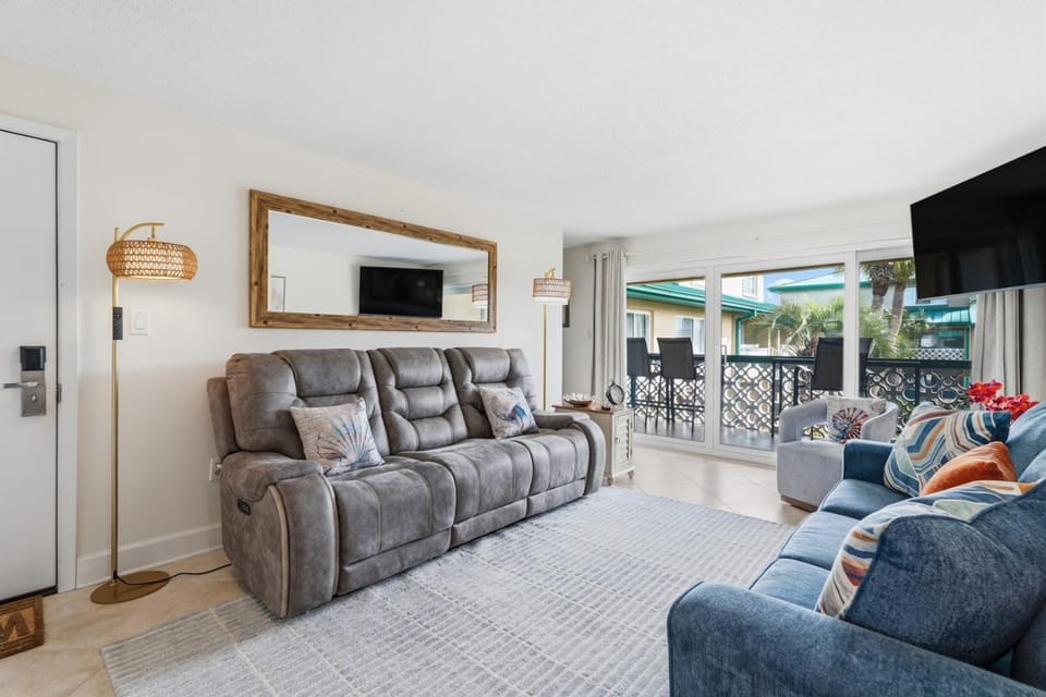 202C - 2BR/1 Bath at Seaspray Condos on Okaloosa Island, Fort Walton Beach, Fl House in Okaloosa Island