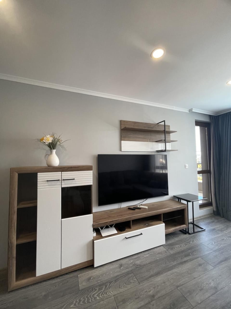 Communal lounge/ TV room, Living room