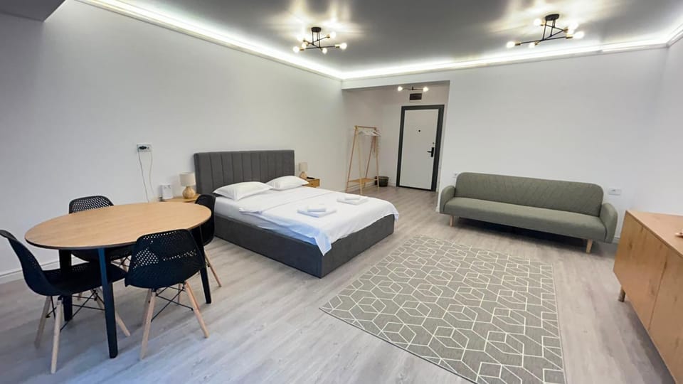TV and multimedia, Photo of the whole room, Bedroom