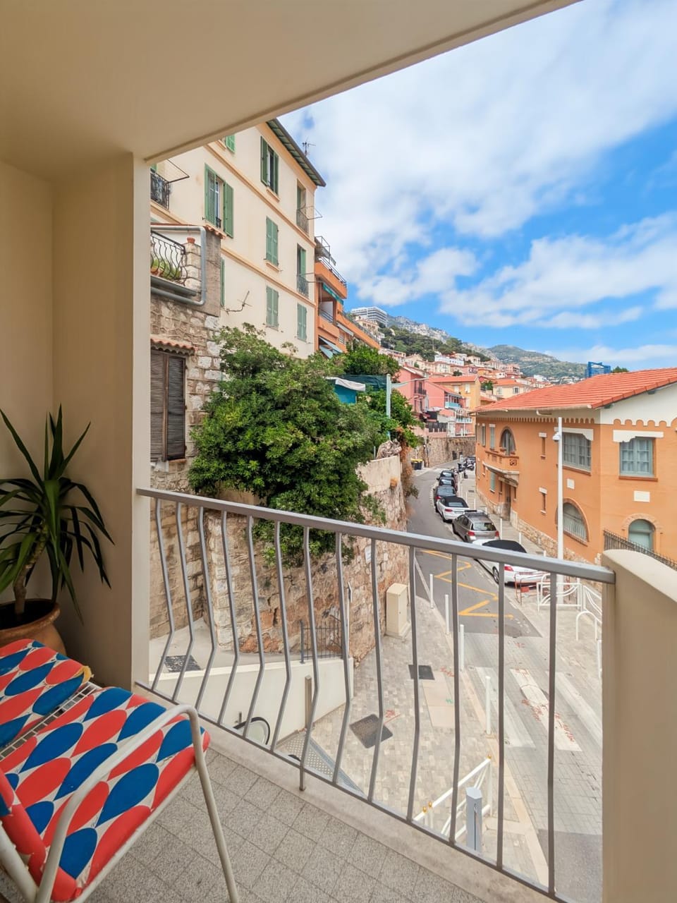 Neighbourhood, Balcony/Terrace, City view