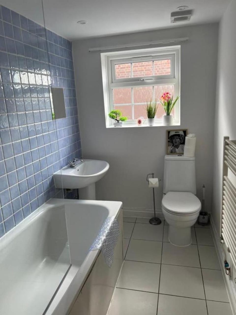 Toilet, Bathroom, Decorative detail