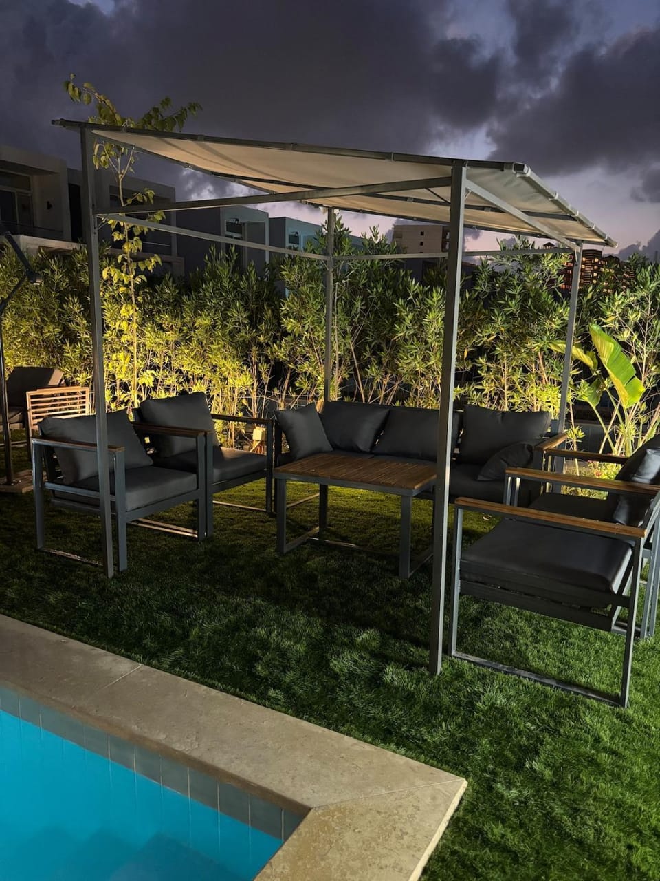 Night, Garden