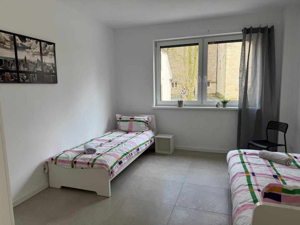 Moderne 2- Zimmer- Monteurwohnung, gute Verkehrsanbindung, Internet inklusive Apartment in North Rhine-Westphalia