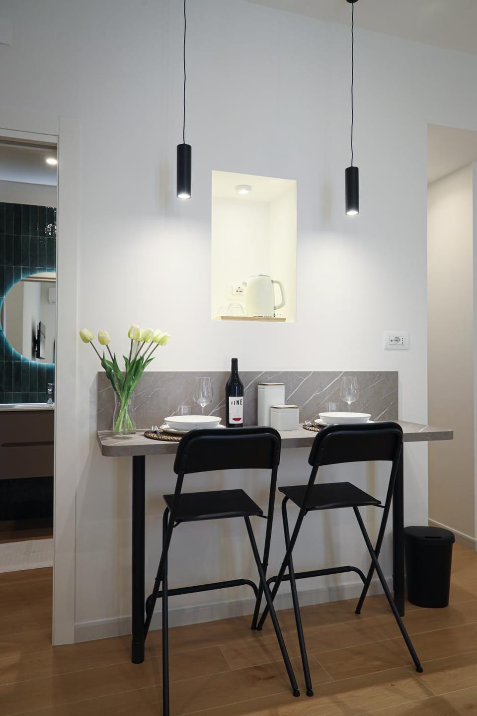 Dining area, Lunch