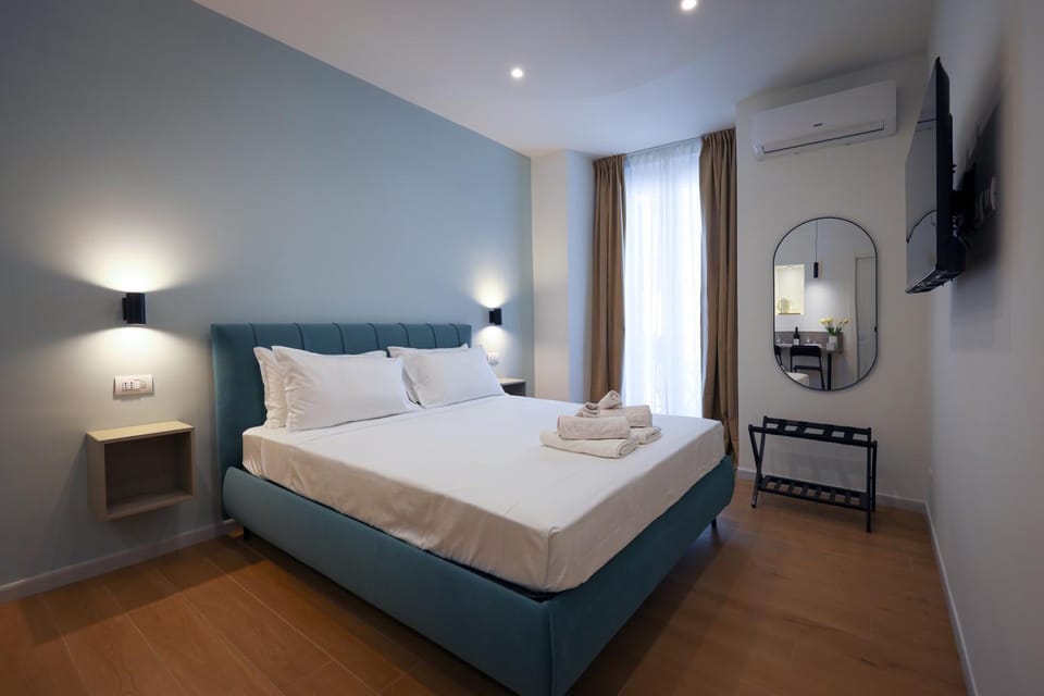 Bed, TV and multimedia, towels, air conditioner