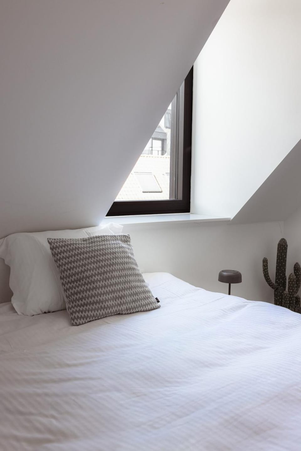 Sunny duplex penthouse, close to beach, parking Apartment in Knokke-Heist