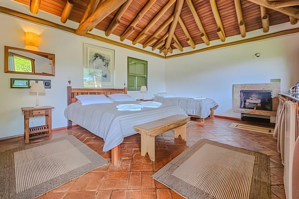 Lindo chalé com lareira, sauna e piscina. Apartment in State of São Paulo