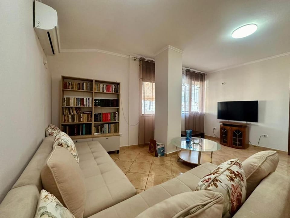 Library, TV and multimedia, Living room, Seating area