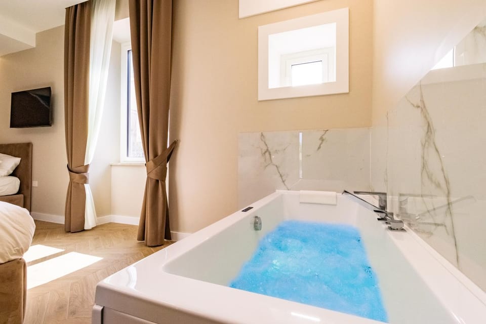 Hot Tub, TV and multimedia, Bedroom, Bath