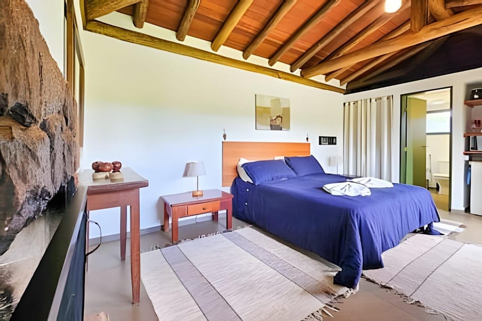 Chalé romântico c/ hidro, lareira, sauna e piscina Apartment in State of São Paulo