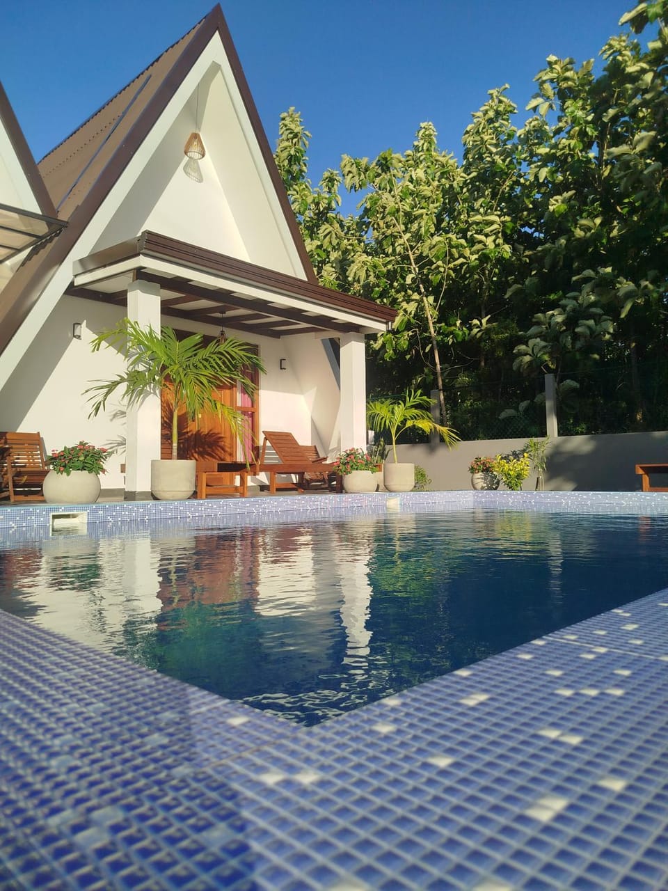 Property building, Swimming pool