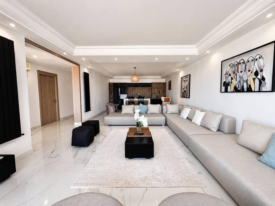 Living room, Decorative detail