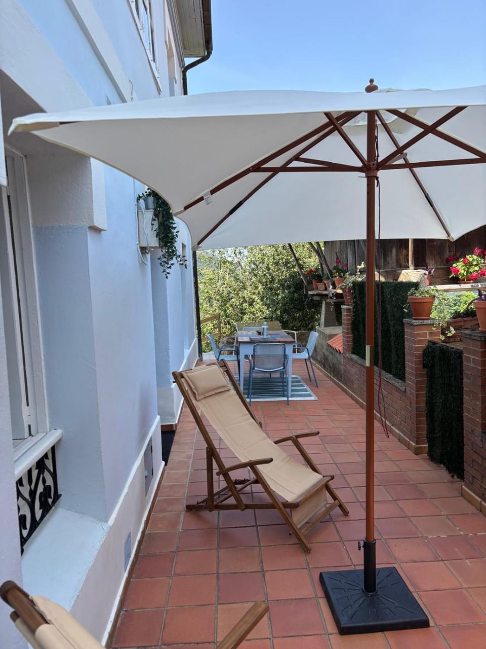 Facade/entrance, Balcony/Terrace, Balcony/Terrace