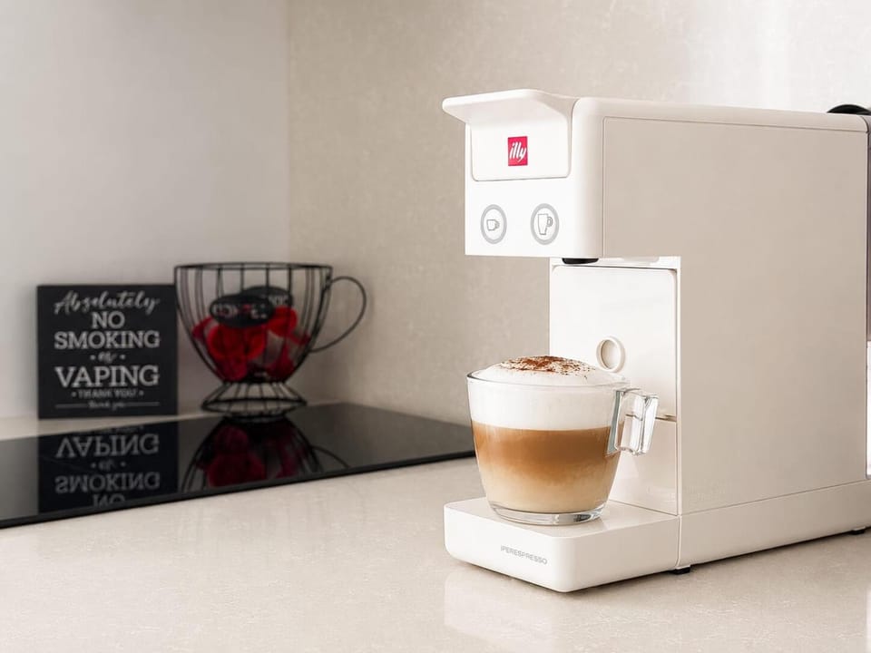 Coffee/tea facilities, Kitchen or kitchenette