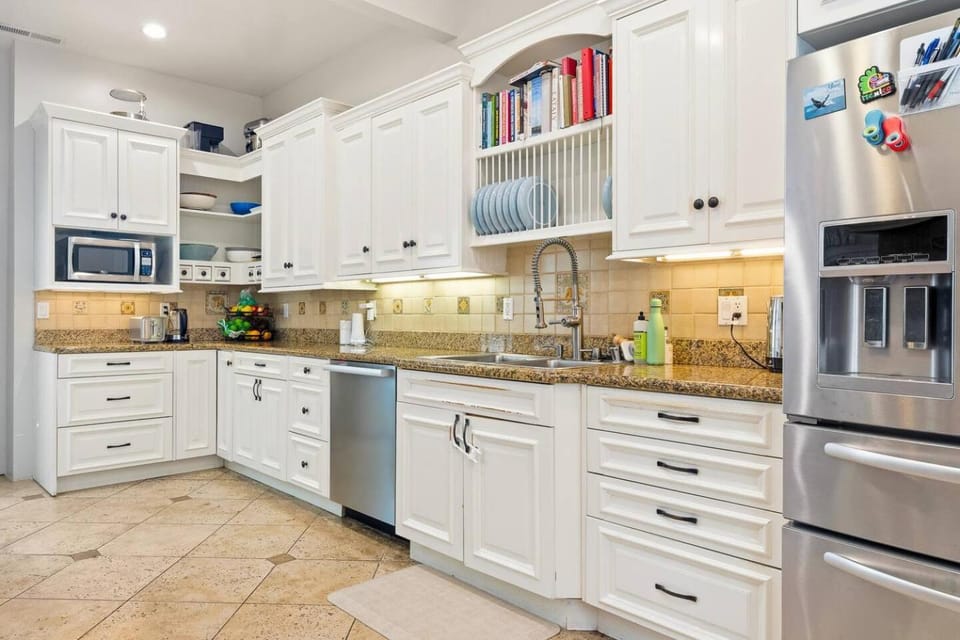 Designer-Furnished NOPA Family Home 30+ Days Apartment in Western Addition